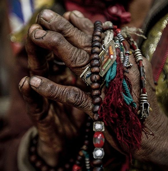 5 Ways to Help the Sherpas of Everest