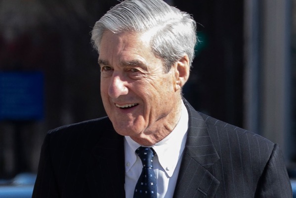 26 robert mueller w700 h467 2x
