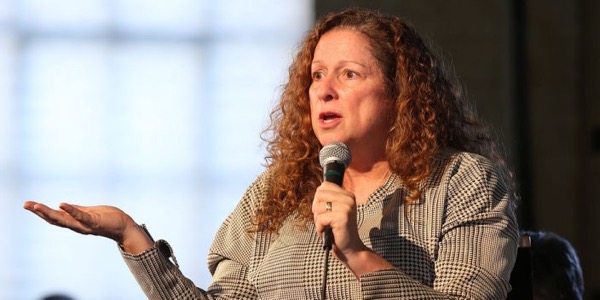 Fb7197f21ffff33d28f9bc24422ff2f6