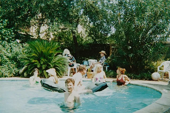 640px Pool Party PT Mustang Beth jpeg